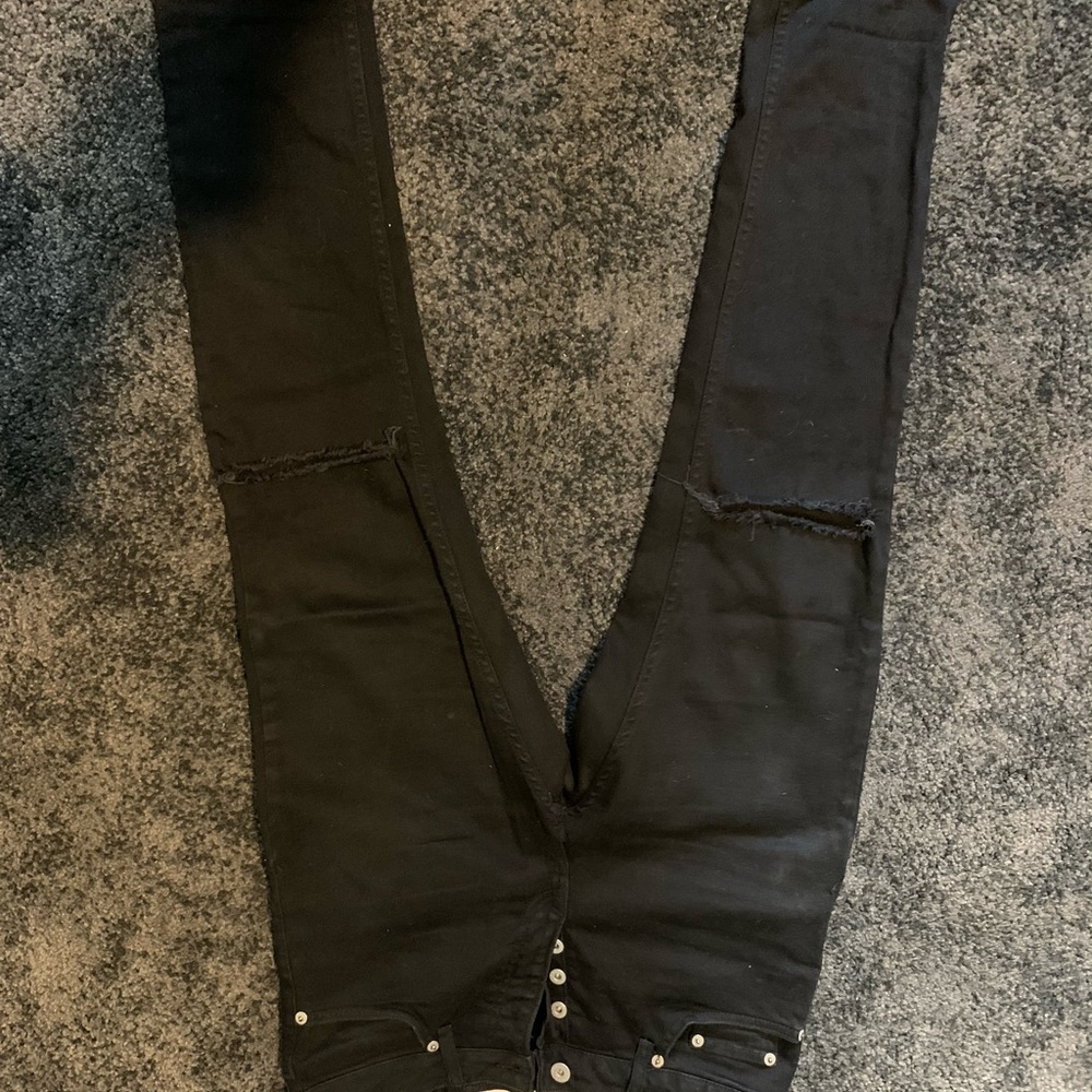 Skinny black jeans